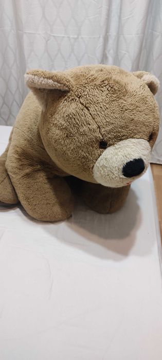 Голямо плюшено мече.