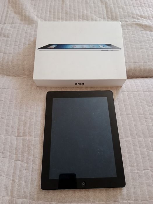 продам  iPad 3   на  запчасти