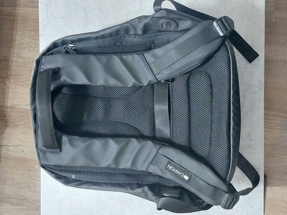 Городской рюкзак для ноутбука до 15,6 Canyon 20л