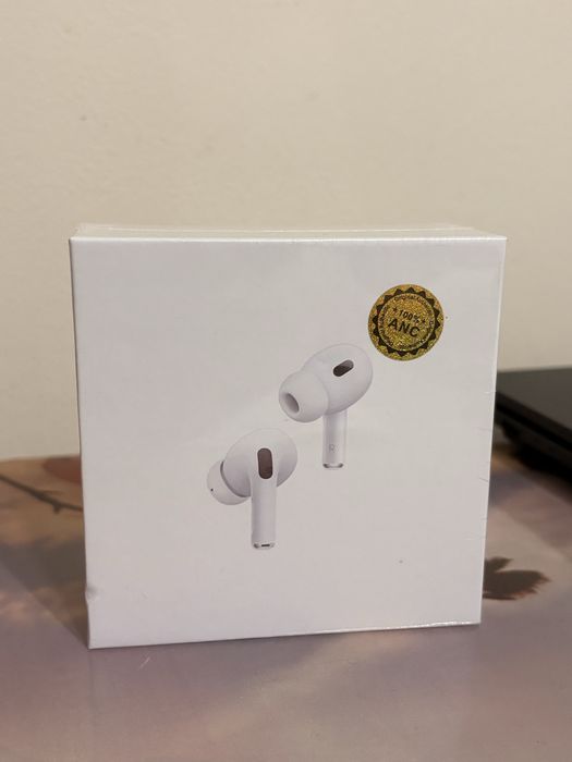 LAST IN STOCK Vand airpods pro 2