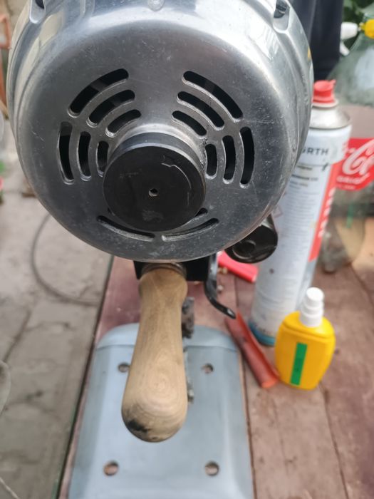 Mașină de tăiat materiale