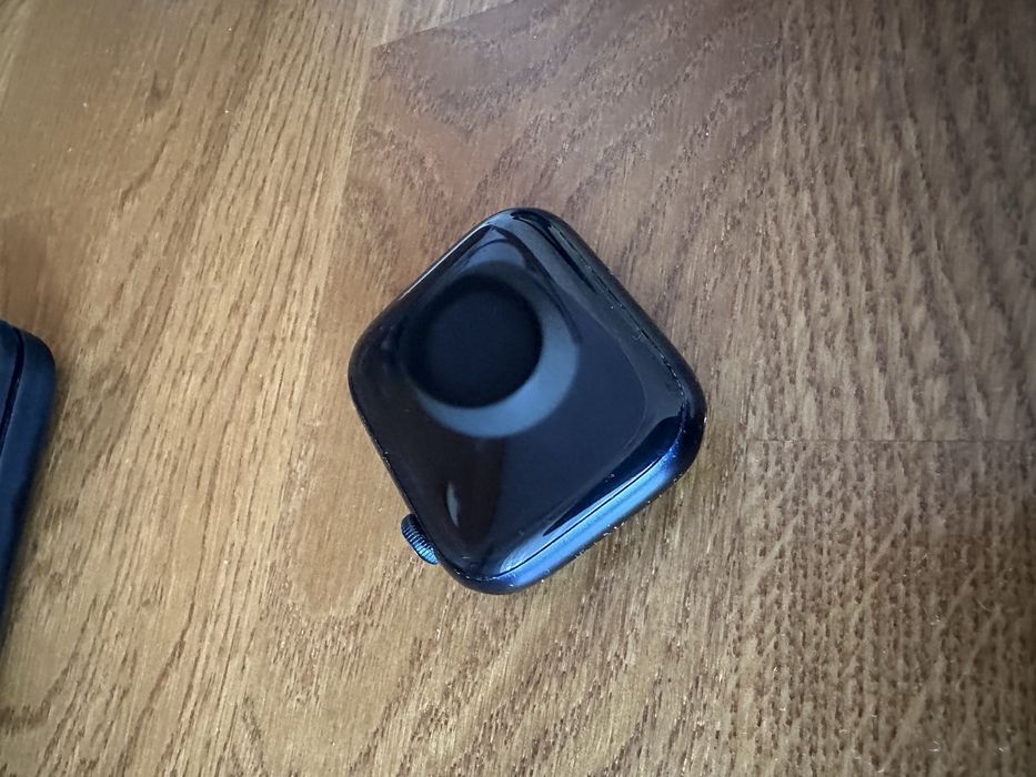 Apple Watch 9 / 45mm / Celluar + GPS