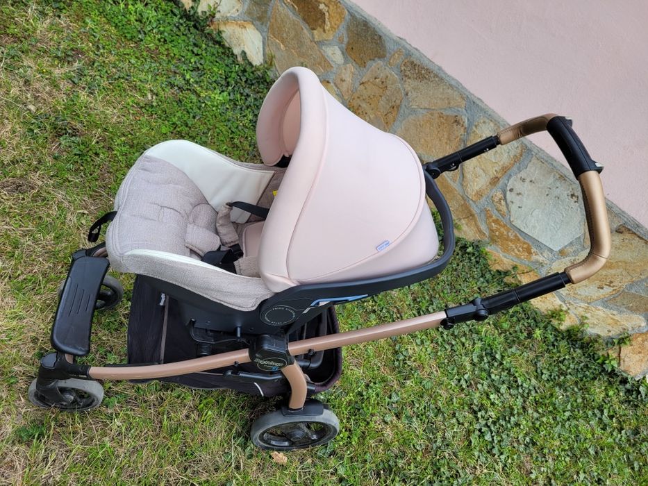 Бебешка количка 3 в 1 луксозна серия Peg Perego