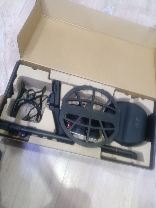 Продам металоискатель новый!!