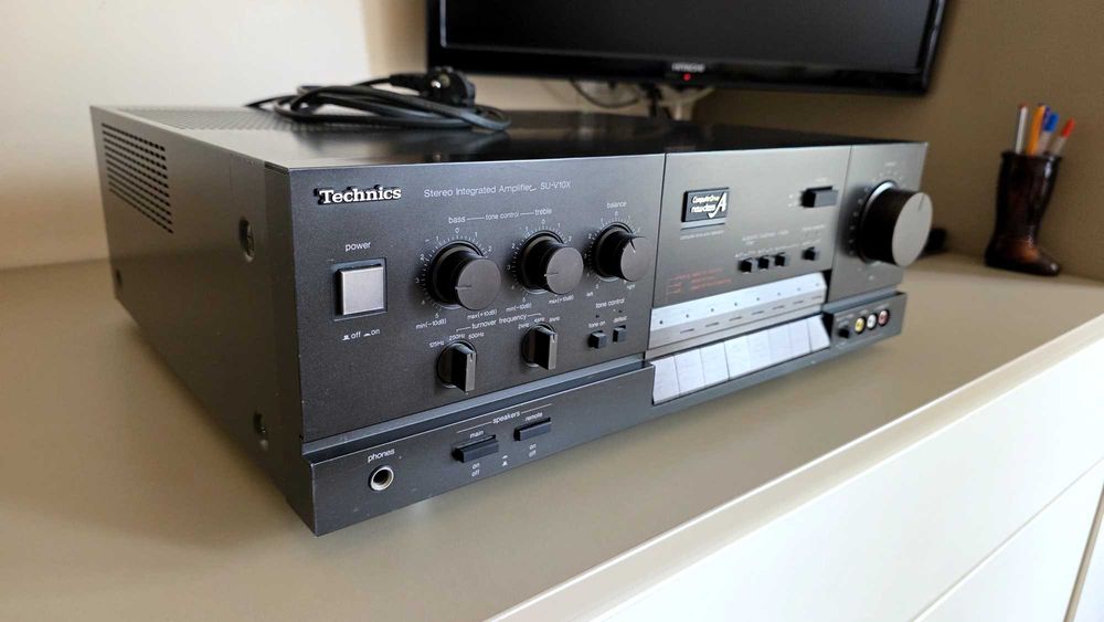 Топ модел стерео усилвател Technics SU-V10X (Computer Drive New Class A) – 150W