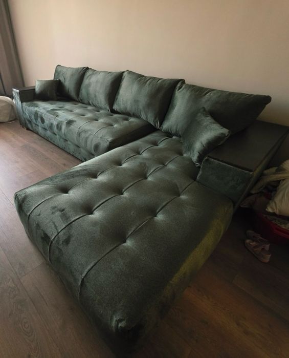 Чисто нов ъглов диван Melvin Spring – Виденов, зелен, десен