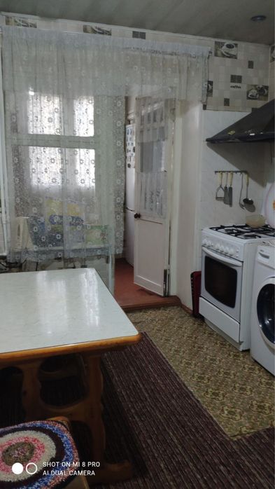 Продам 1-комнатную квартиру на Чиланзар-23 (книжный магазин)