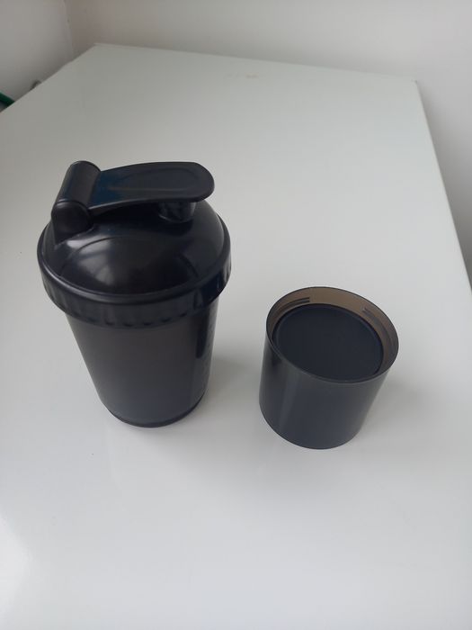 Шейкер бутылка универсальная