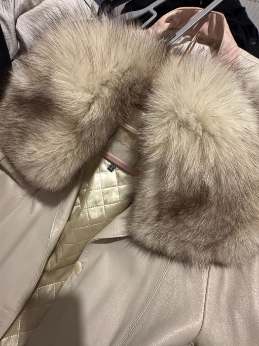 Palton piele naturala cu blana de vulpe