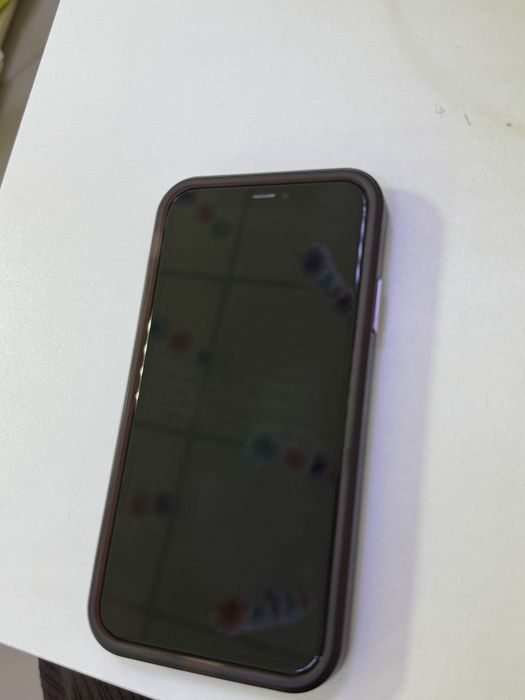 iPhone 11 в отличном состоянии