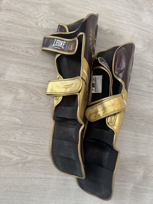 Продавам протектори за крака Leone за Кикбокс и Муай Тай