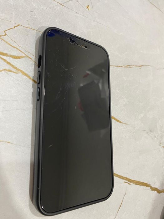 Айфон 13 сатылады