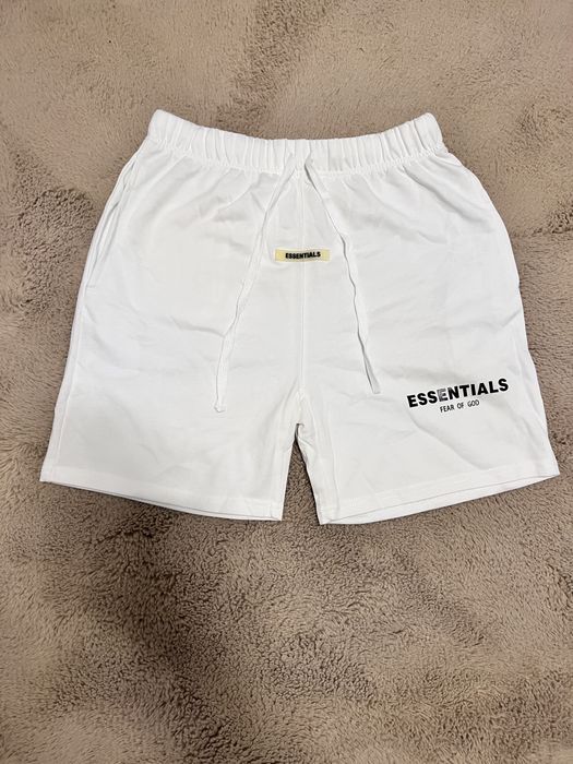 Pantaloni scurti Essentials albi