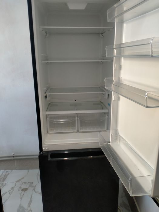 Продам холодильник Индезит