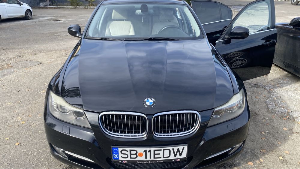 BMW E90 318i (143cp) 2011