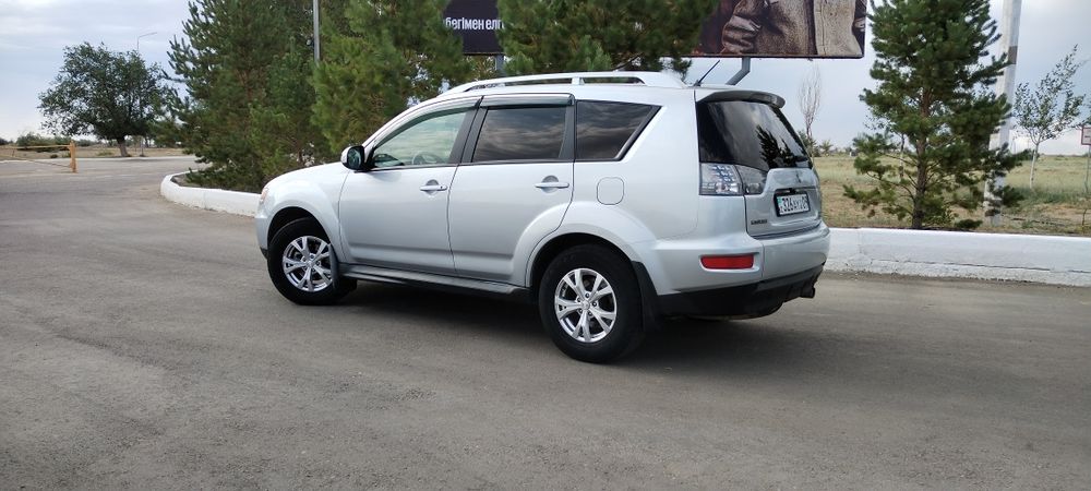 Mitsubishi outlander