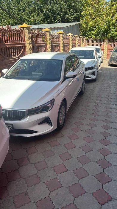 Аренда новых авто Geely Emgrand 2025 года