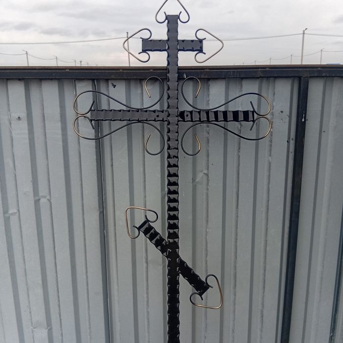 Оградки, крест, надгробье, памятник,