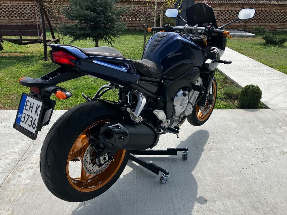 Yamaha FZ1 2006 перфектен !!!