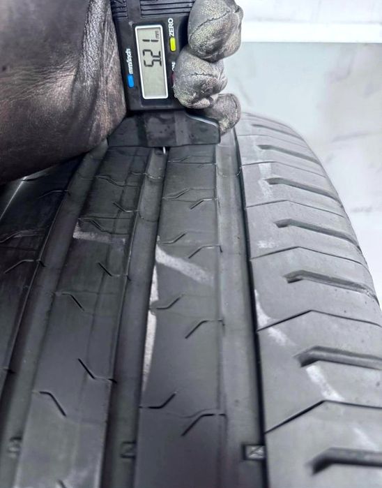 235/55R17 Continental dot19