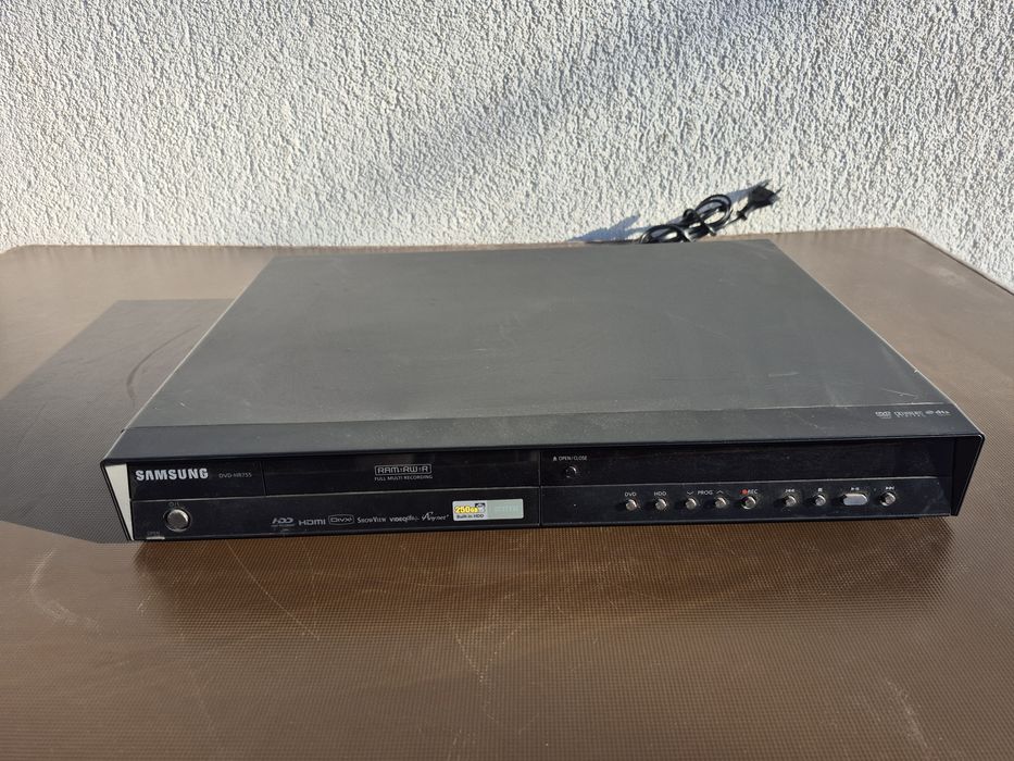 Vand DVD  recorder marca Samsung  model DVD-HR755,FULL MULTI RECORDING