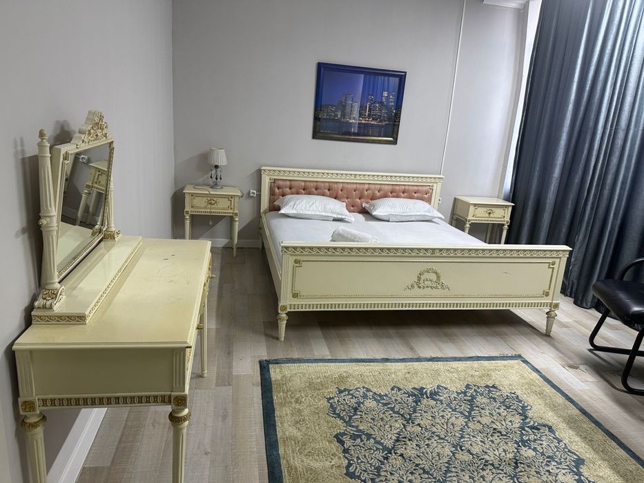 Спальный  гарнитур в сборе.