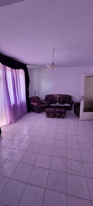 Продава се Четиристаен апартамент в Разград, Център - 137 кв.м за 1365 €/кв.м - Снимка #2