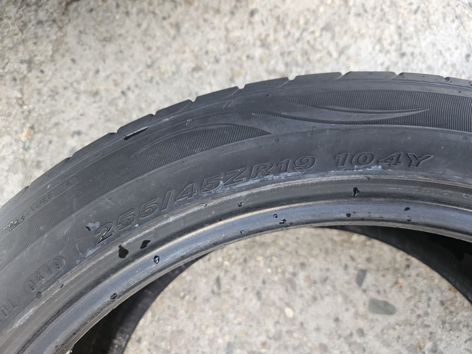Гуми 255/45/19 дот19