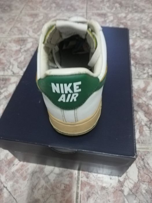 Vând adidași Nike air force 1