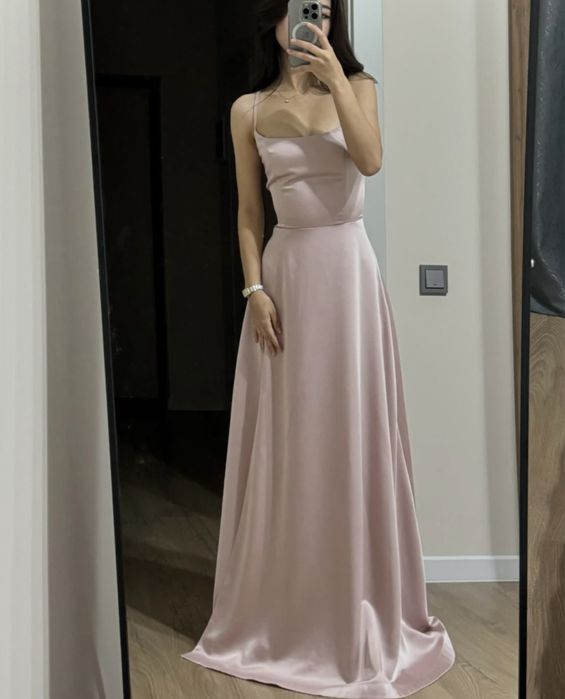 Продам платья