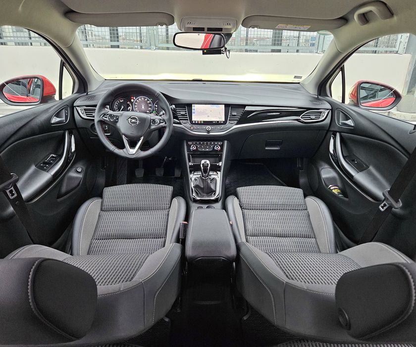 Opel Astra K  // 2021  // 1.2 Benzina  // 146 CP