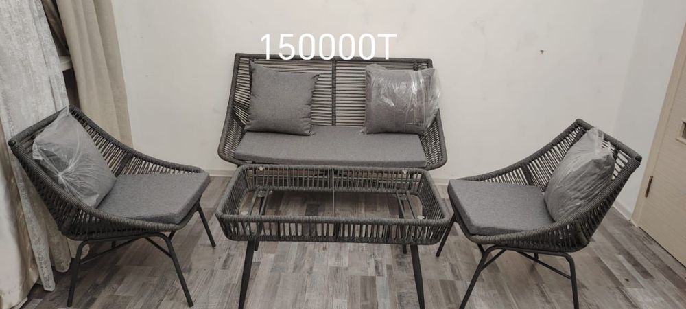 стол стулья для снаружи