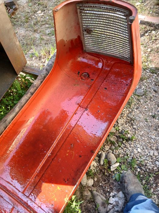 Vind capotă de tractor pe șenile Lamburghini