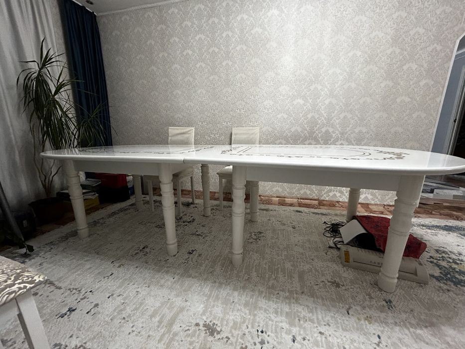 Гостинный    стол