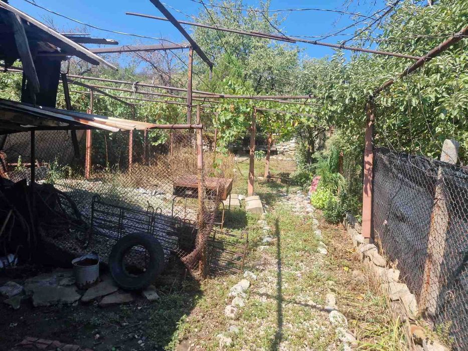 Обзаведена къща в село Блажиево