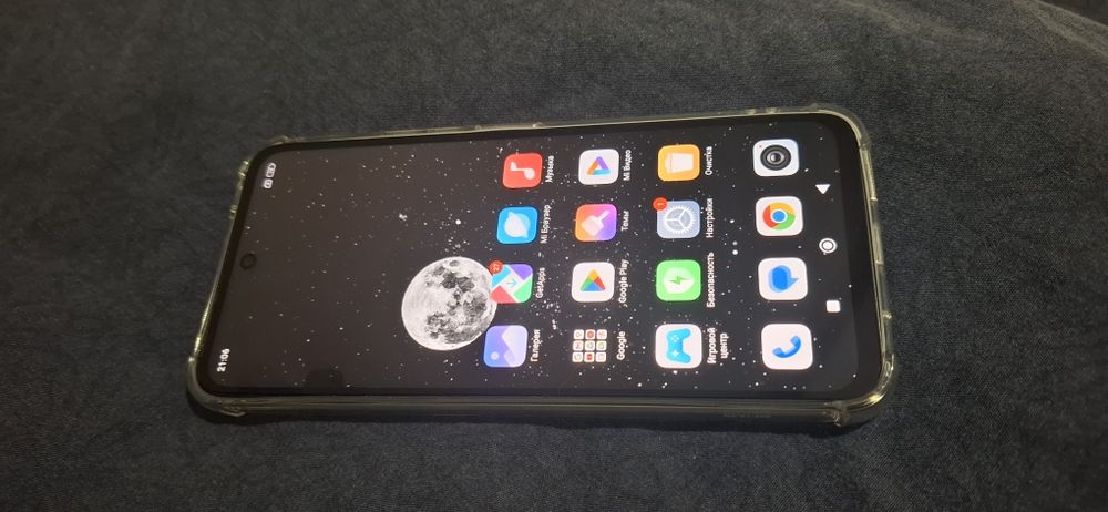 Xiaomi Redmi 13.