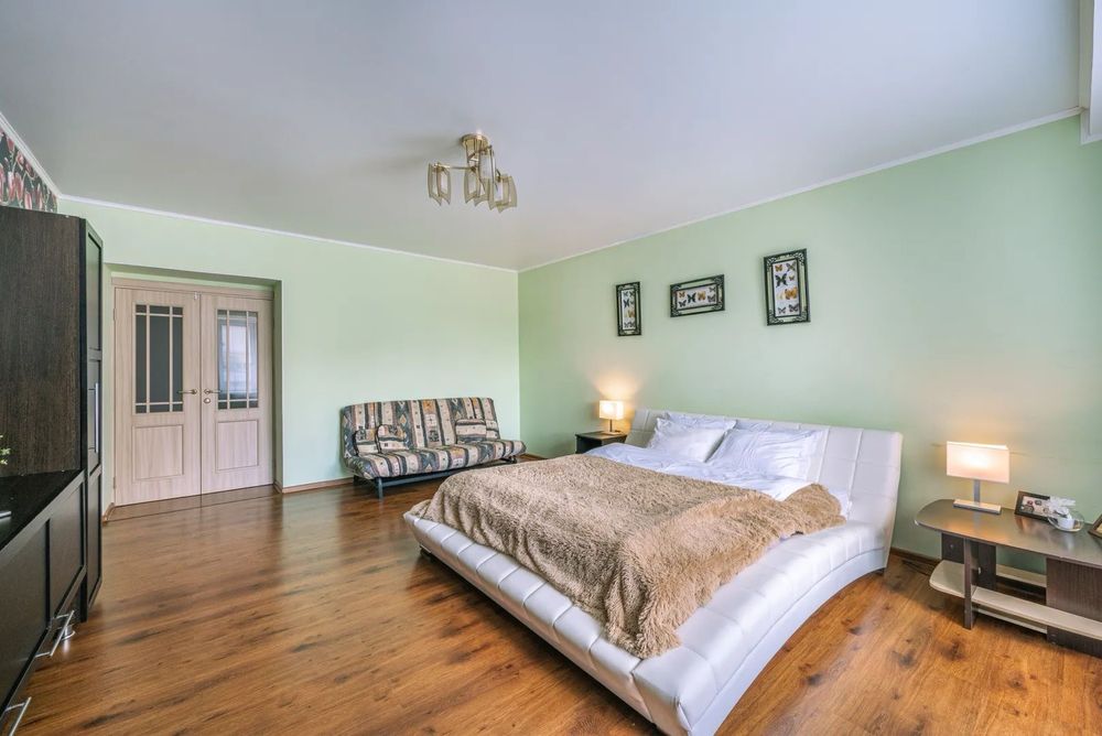 Сдам посуточно срочно Мухамедханова 8 жк Manhattan 5