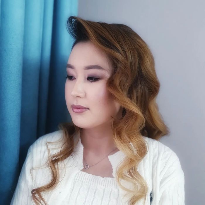 Макияж. Причёски . Выезд.