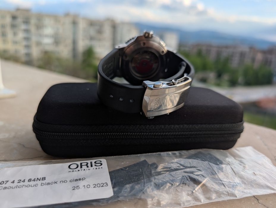 Oris Aquis 43.5 отличен + нова гумена каишка, профилактиран часовник