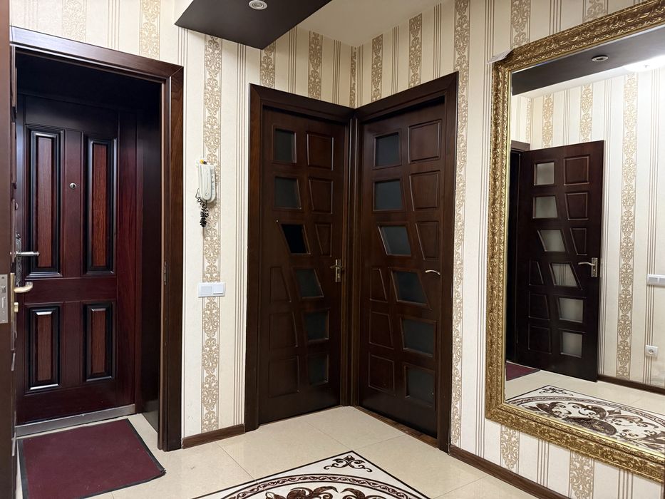 4 Комнаты 4/1/4 Ц-5, Массив Киёт, Джентельмен Паб, Корзинка