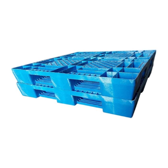 Поддоны пластиковые новые. Размером 1200х1200х150 цена  425000  сум  1