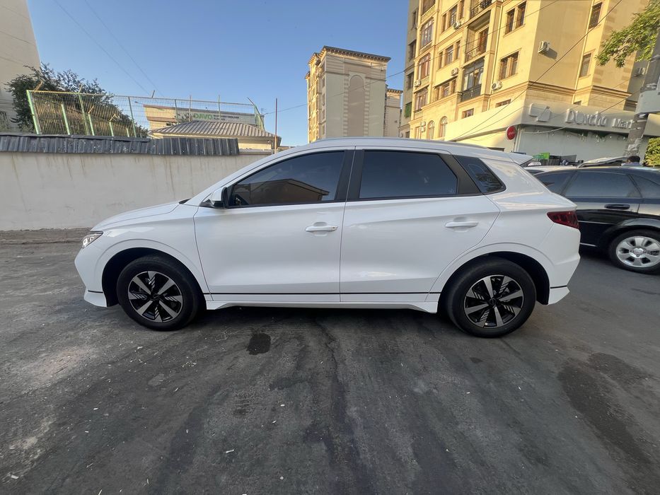 Byd e2 2023 yil
