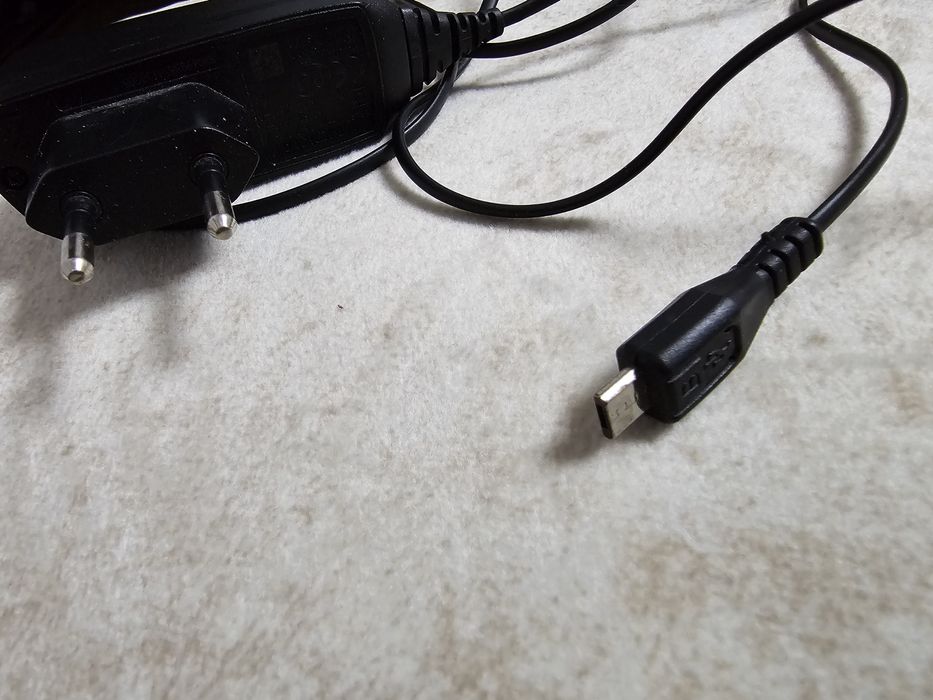 Зарядки на телефон, провода