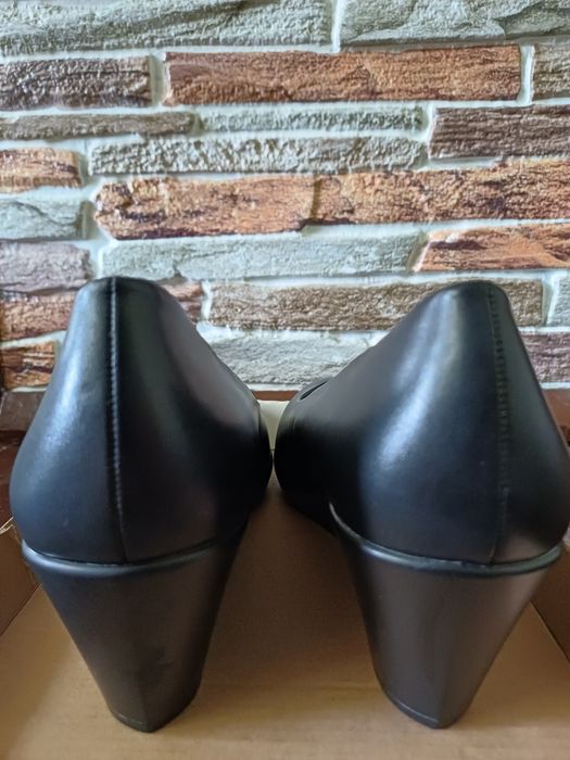 Обувки на платформа