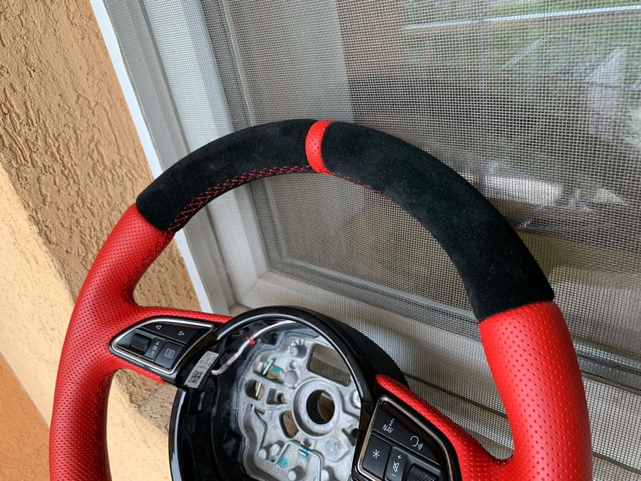 Volan Audi facut pe comanda,S-Line ca Nou,Piele rosie+Alcantara