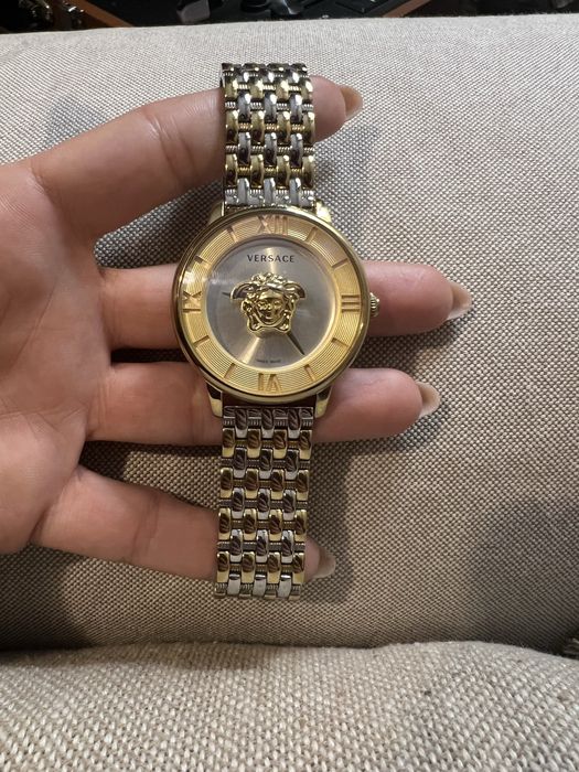 Часовник Versace