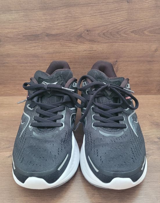 Като нови!Дамски маратонки Saucony Guide 16-38,5номер