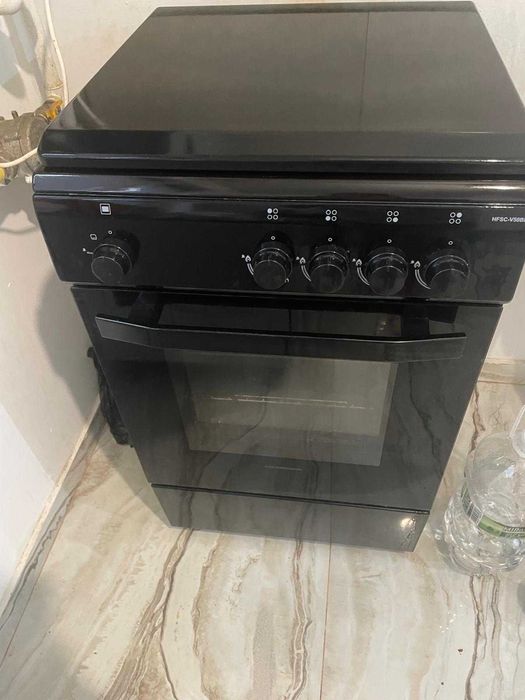 Se vinde aragaz Heinner ,nu ofer transport