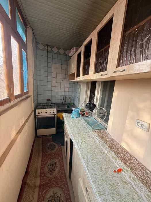 Срочно Продам квартиру Чиланзар квартал 20  2/4/4