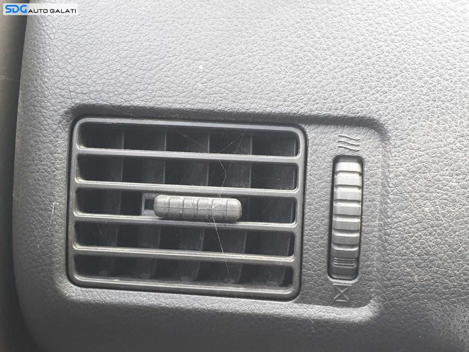 Gura Grila Ventilatie Aerisire Bord Stanga Nissan X Trail T30 2000 - 2007 [0469]